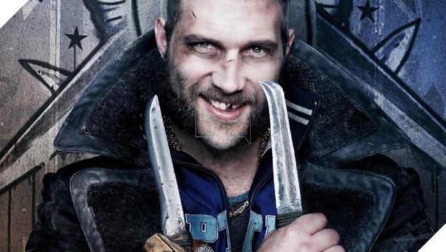 Captain Boomerang với vũ khí boomerang đa dạng