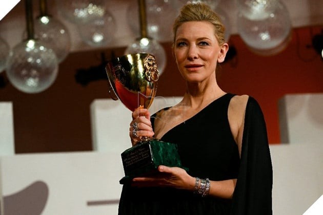 Cate Blanchett: Lễ Trao Giải Nên Bỏ Truyền Hình Trực Tiếp?