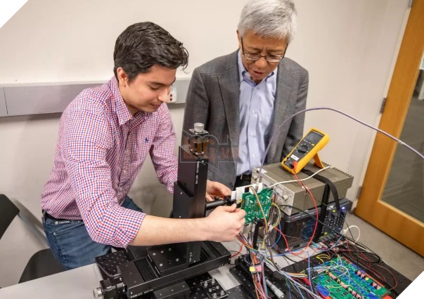 Phát Triển Thành Công Chip Siêu Nhỏ Có Thể Nhìn Xuyên Vật Liệu: Công Nghệ Terahertz Đột Phá
