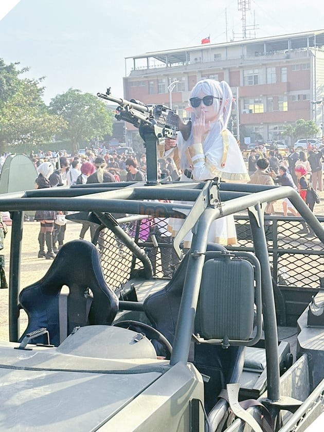Cosplay Sousou No Frieren