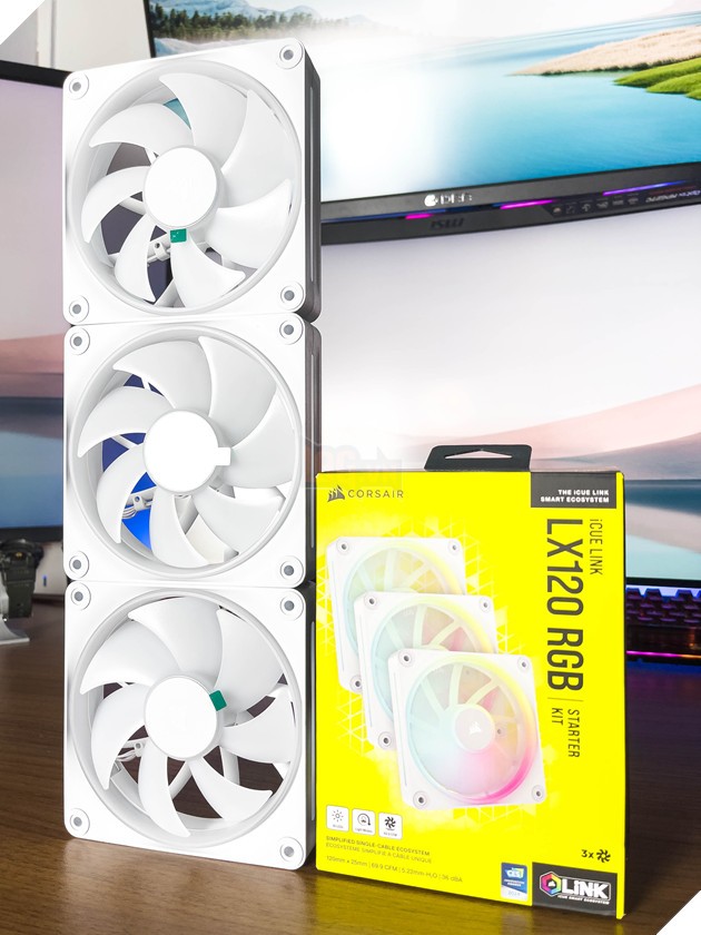 Đệm cao su và dây dẫn của Corsair iCUE LINK LX120 RGB
