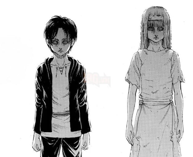 Eren nhỏ đứng cạnh Ymir với gương mặt vô hồn