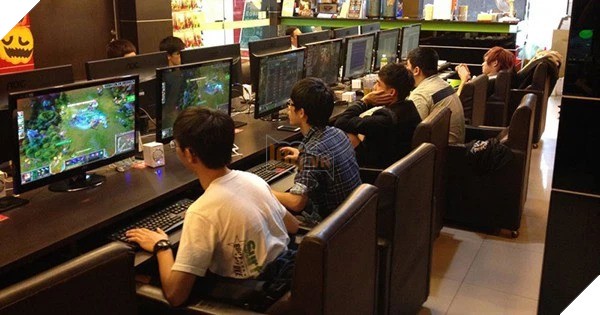 Game thủ Hà Nội mong chờ quán net mở cửa trở lại