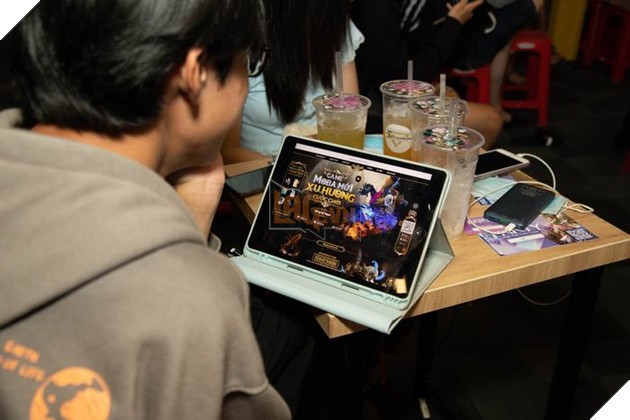 Game thủ khắp mọi miền đất nước cùng hội tụ, đếm ngược thời khắc Loạn Chiến Mobile chính thức ra mắt 3
