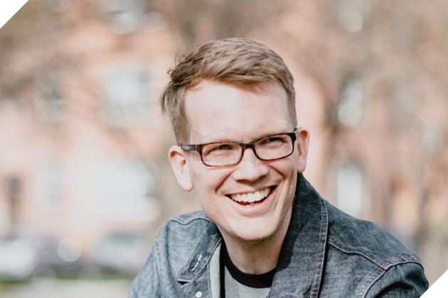 Hank Green và John Green trên kênh Vlogbrothers