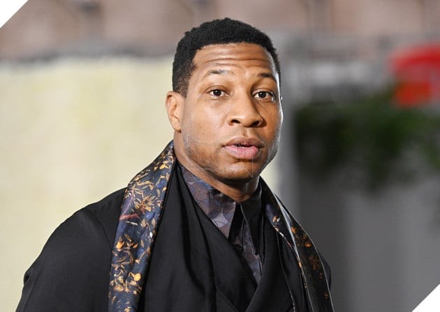 Jonathan Majors Được Vinh Danh Tại Lễ Trao Giải Thưởng Hollywood Sau Khi Bị Tuyên Án Bạo Lực
