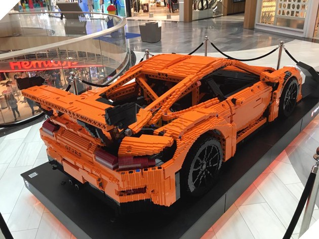 Porsche 911 GT3 RS bằng LEGO