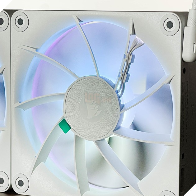 Quạt Corsair iCUE LINK LX120 RGB và LX140 RGB