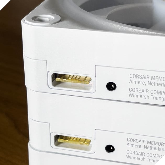 Vòng bi Magnetic Dome của Corsair iCUE LINK LX120 RGB